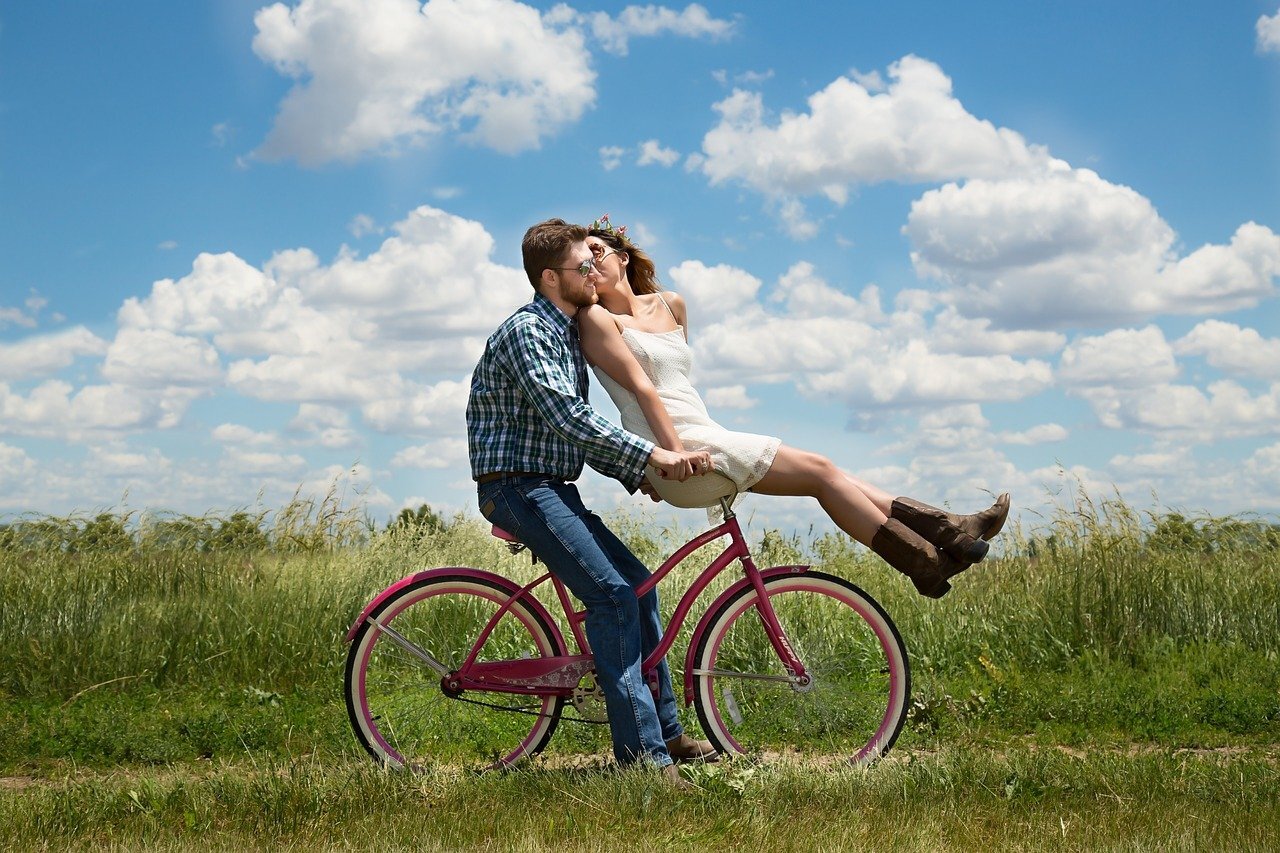 Don’t forget to have fun with your partner during wedding planning. Photo by Karen Warfel via Pixabay
