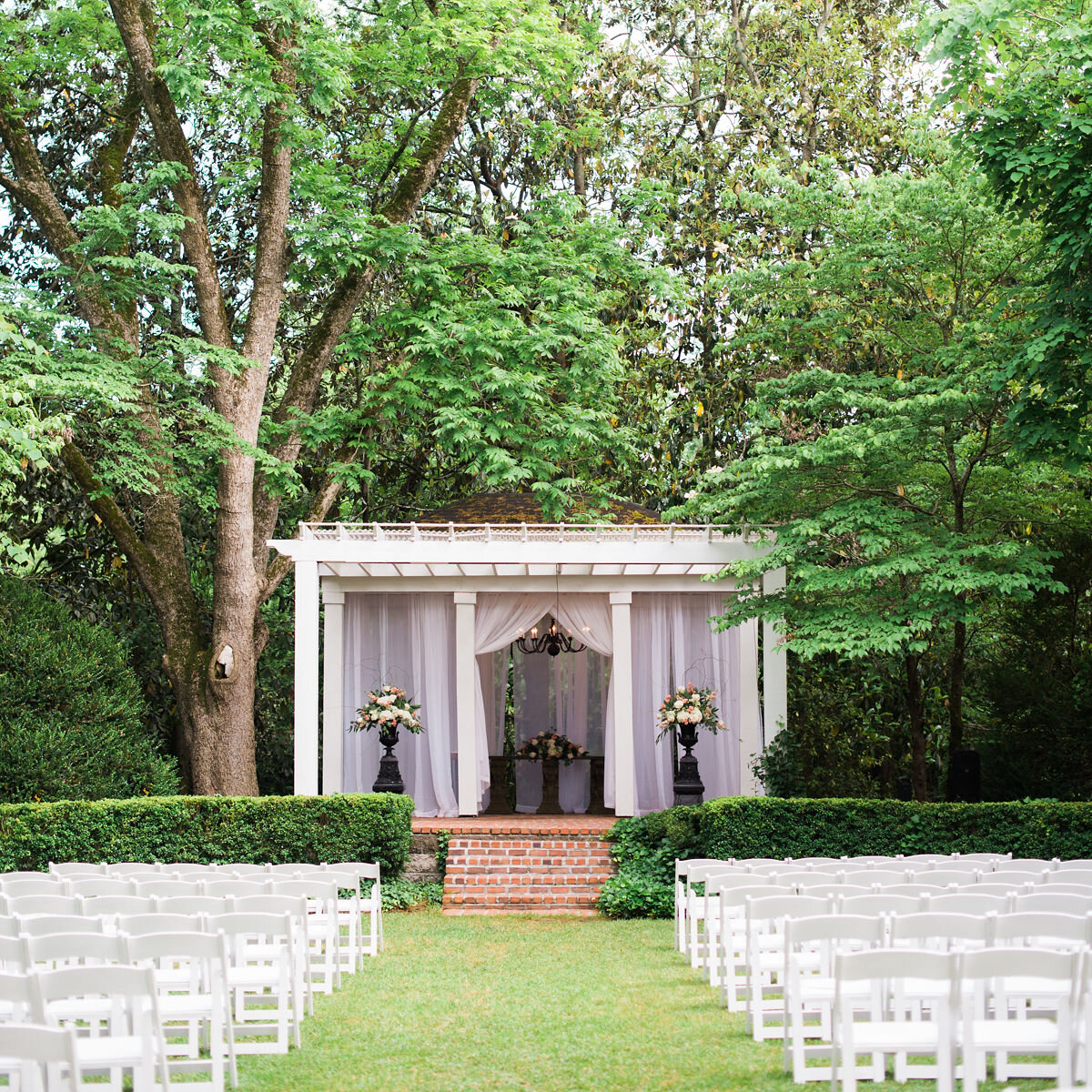 outdoor-wedding-ceremony.JPG