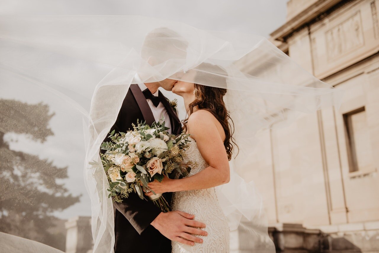 Moving While Wedding Planning: The Ultimate Survival Guide