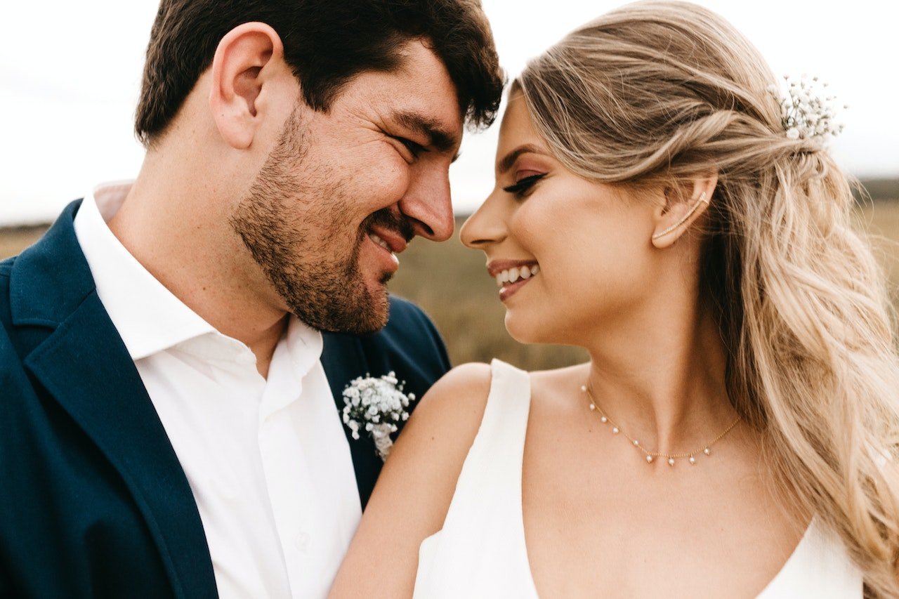 Mindful Practices to Stay Centered Throughout the Wedding Planning Process