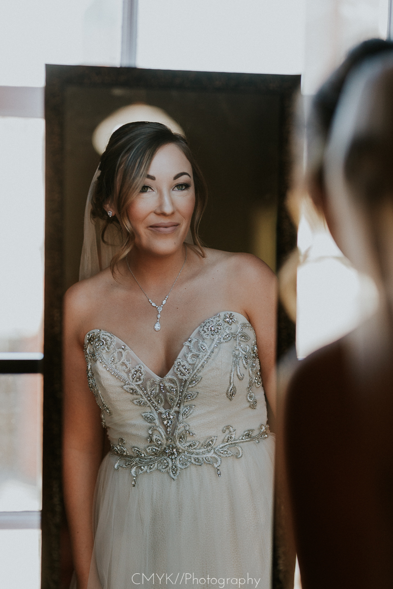 Sacramento_bride_in_mirror.jpg