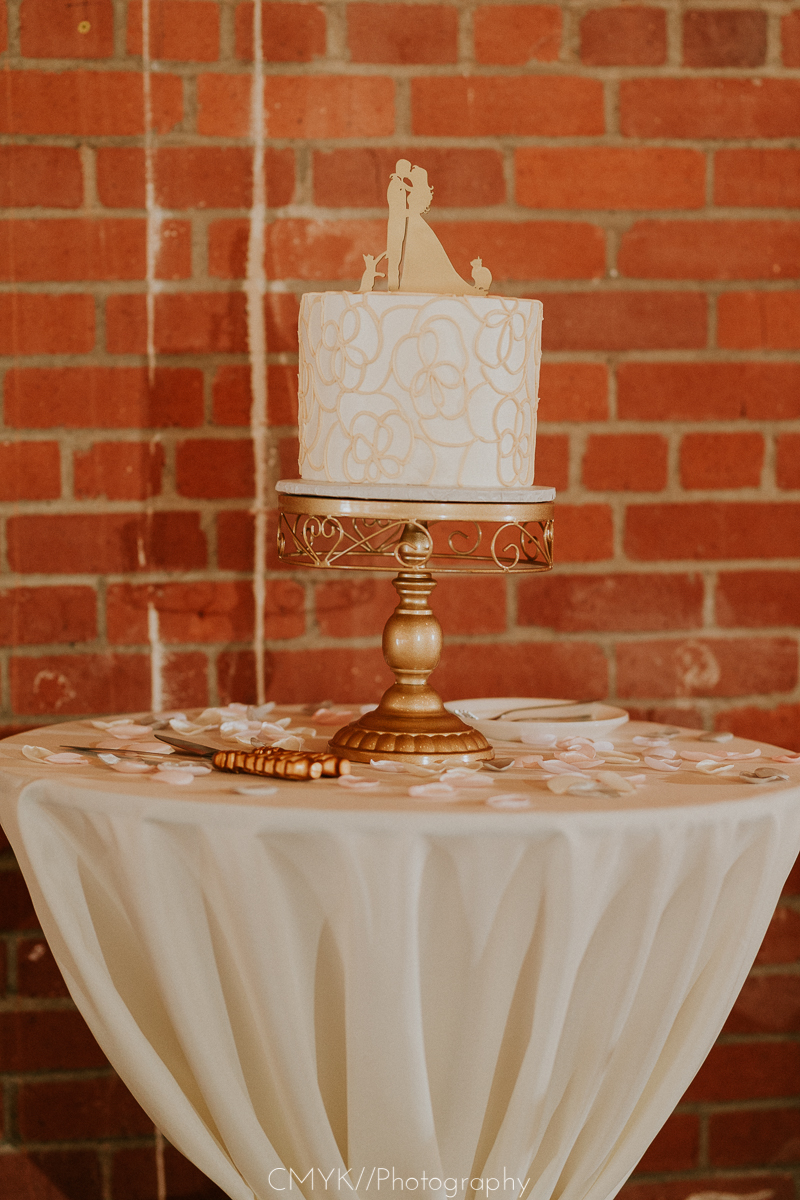 Sacramento_wedding_cake.jpg