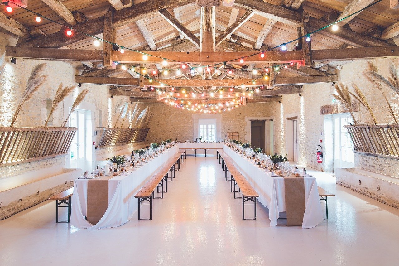 One of the mistakes to avoid when hiring wedding vendors is not checking the venue’s approved vendor list. Photo by StockSnap via Pixabay