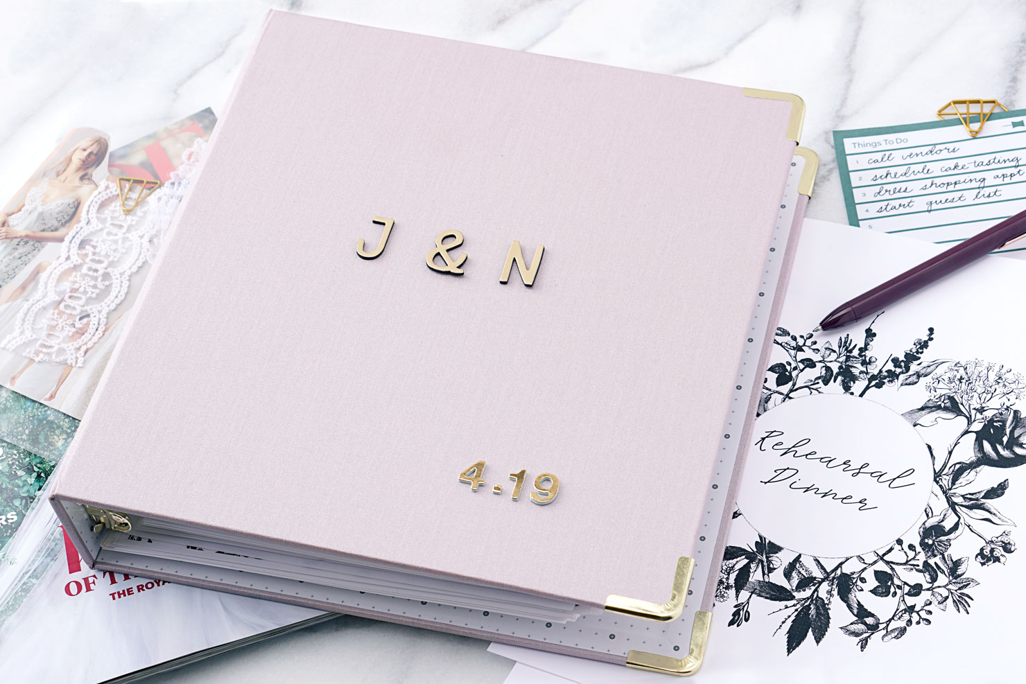 wedding-planner-step06-book.jpg