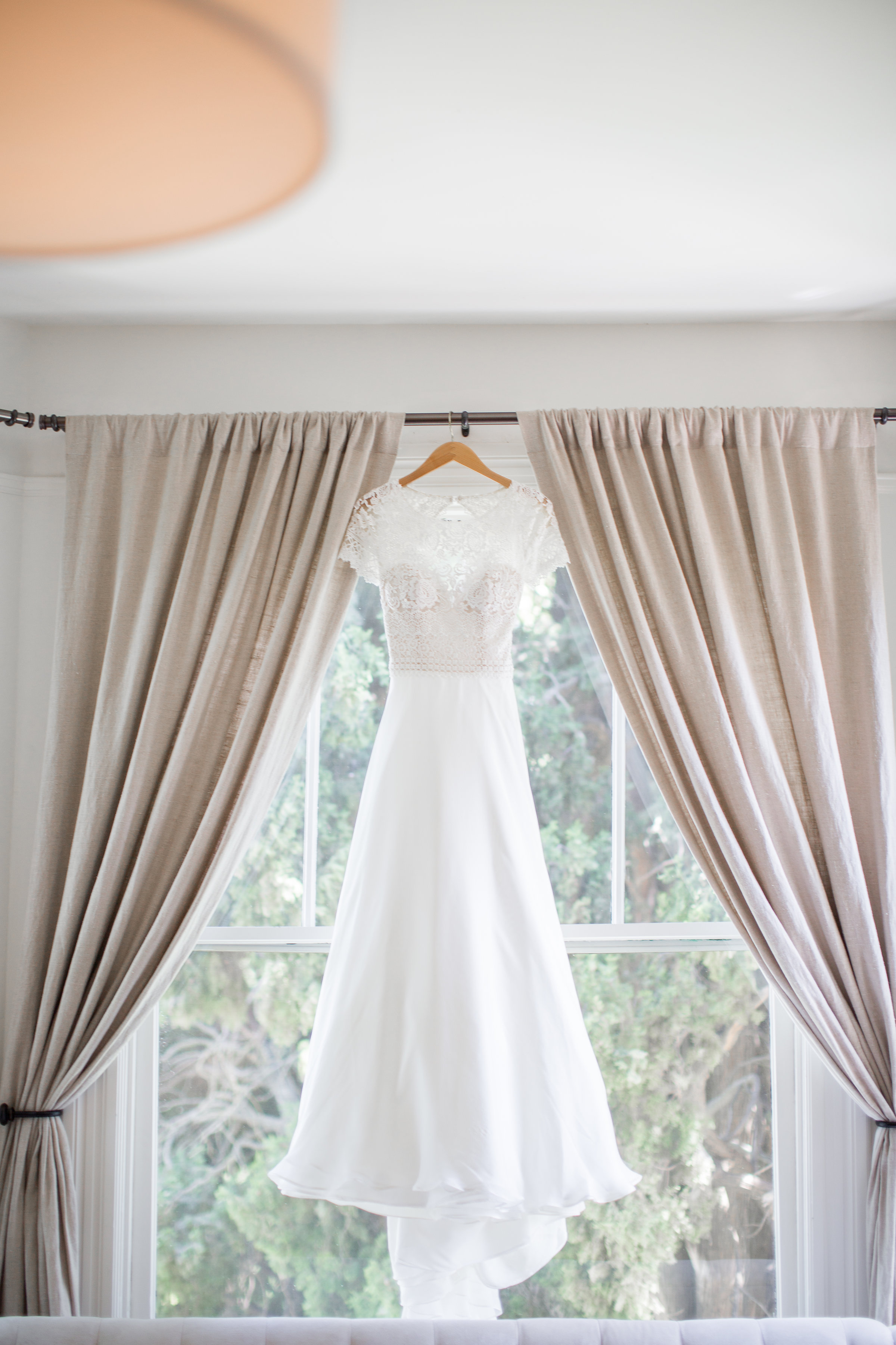wedding_dress_in_window.jpg