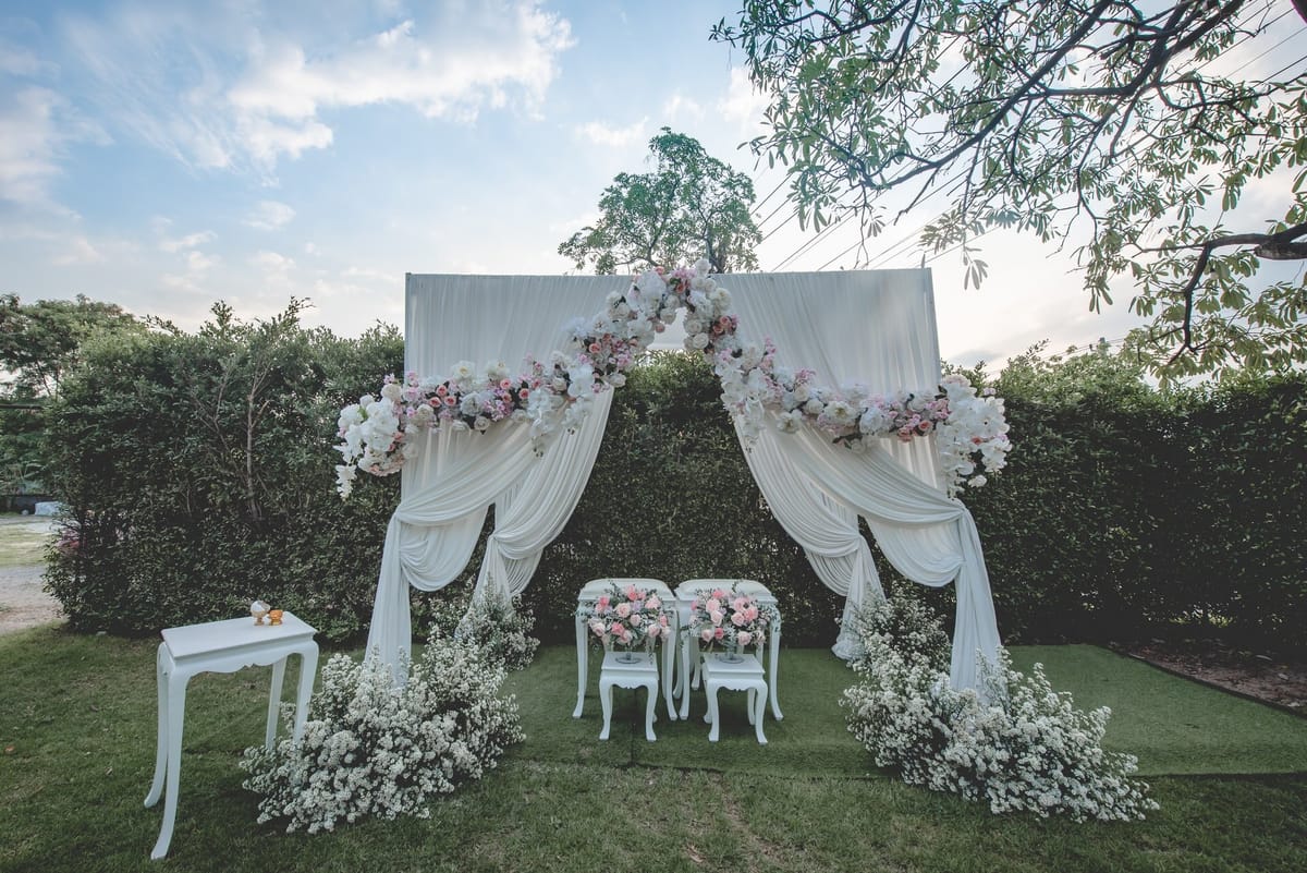Even Small Weddings Need a Wedding Planner