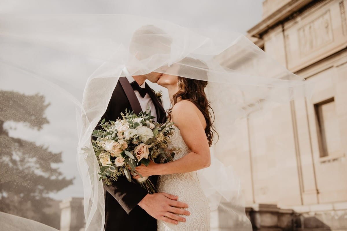 Moving While Wedding Planning: The Ultimate Survival Guide