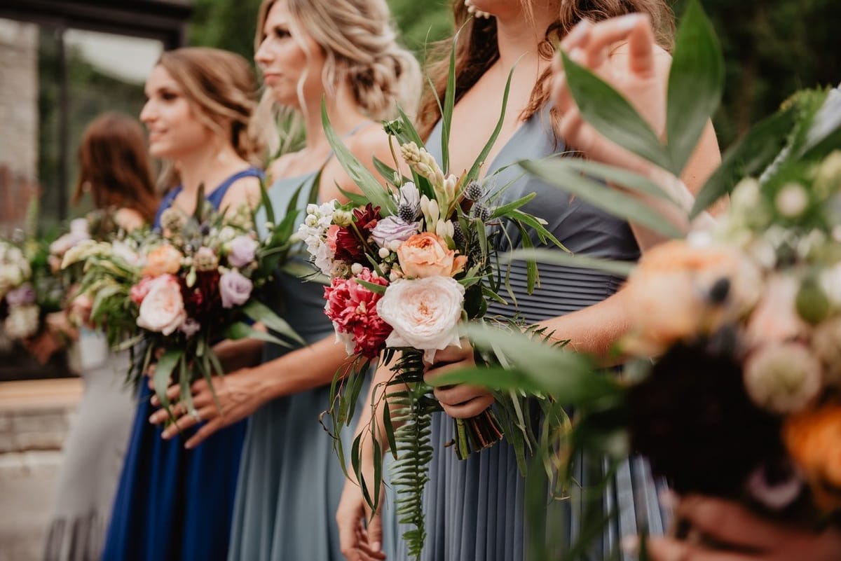 Picking the Right Wedding Flowers