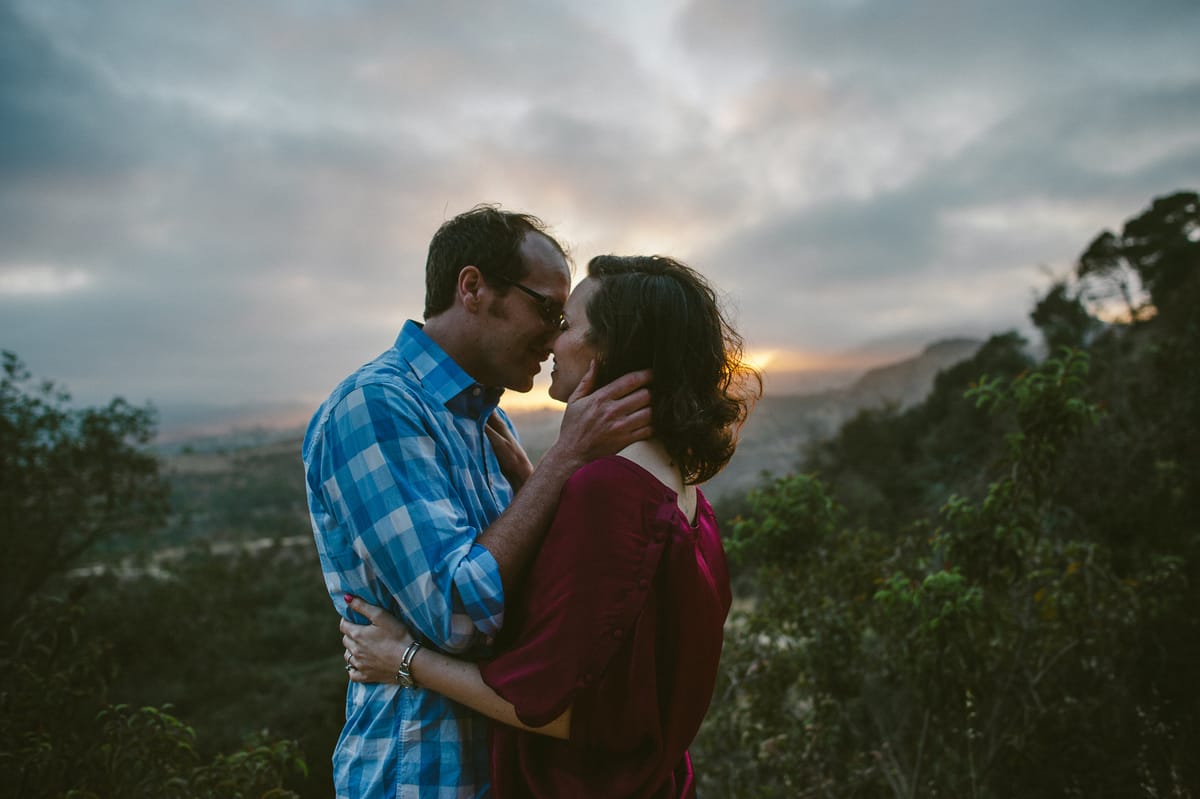 How to Prepare for Your Engagement Photo Shoot