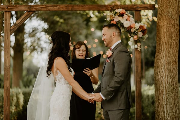 How to Choose a Wedding Officiant