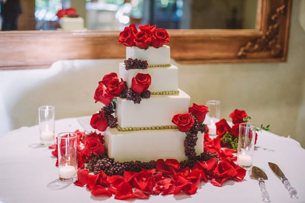 20 Wedding Cake Ideas for Every Season