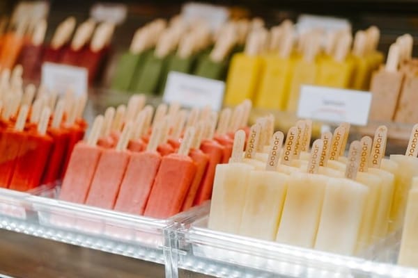 How to Keep Guests Cool at an Outdoor Summer Wedding