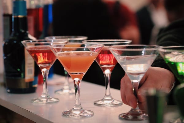 Pros and Cons of Hosting a Dry Wedding