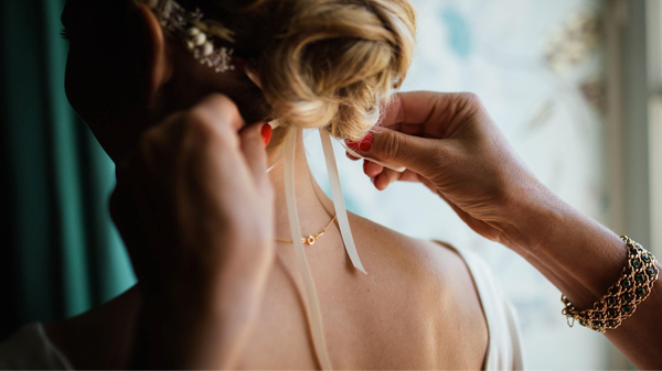 How to Have Your Best Wedding Day Hair